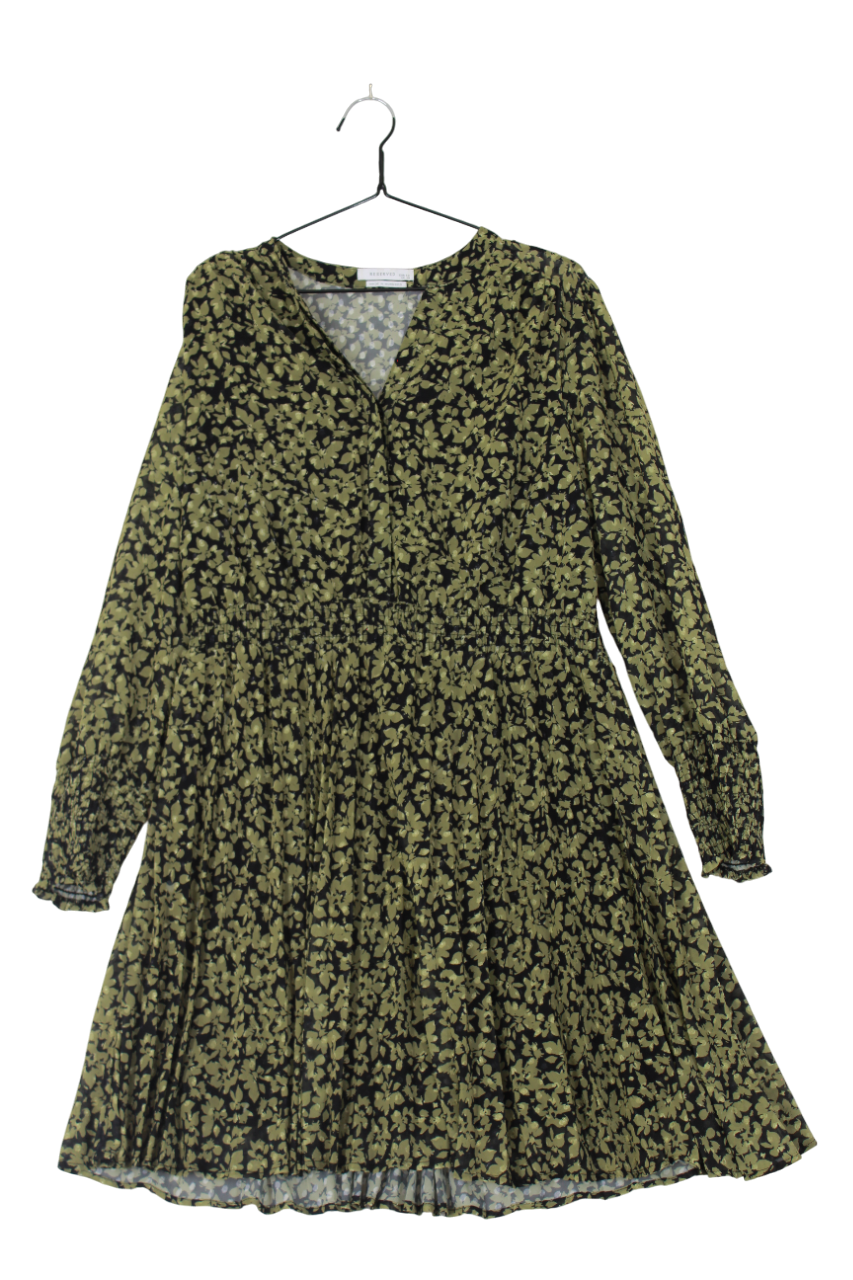 SUKNELĖ TF30048 Reserved XL